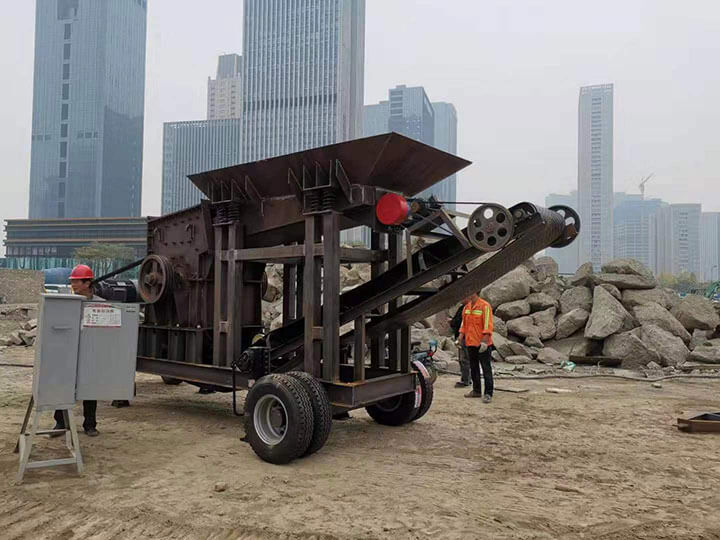 Small-Mobile-Crusher-04