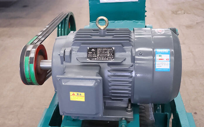 Small-Mobile-Hammer-Crusher-Details-01 Advantages of Small Mobile Crusher 01