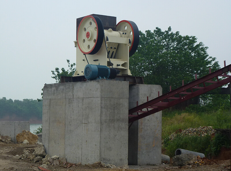 100-120tph mobile crushing and screening plant in Chile